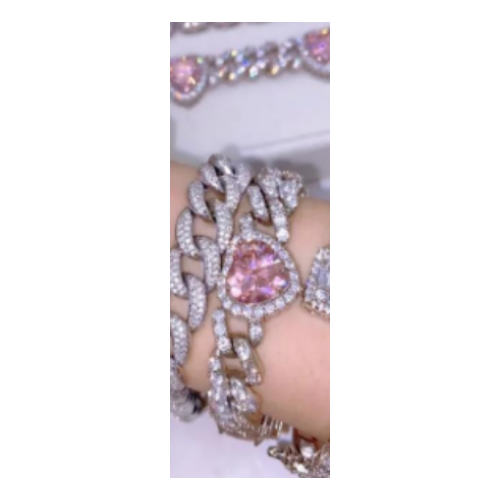 CUBAN LAYER CHAIN BRACELET WITH PINK HEARTS